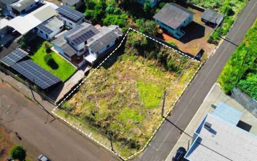 Terreno de esquina em Dois Vizinhos com 759,80 m²