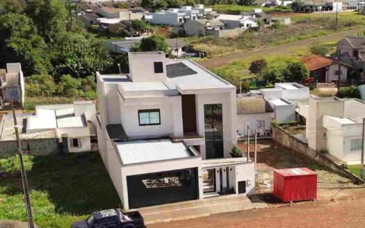Casa no Margarida Galvan com 3 dormitórios e piscina