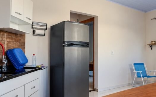 Casa com 2 quartos e 1 vaga em Capitão Leônidas Marques – PR